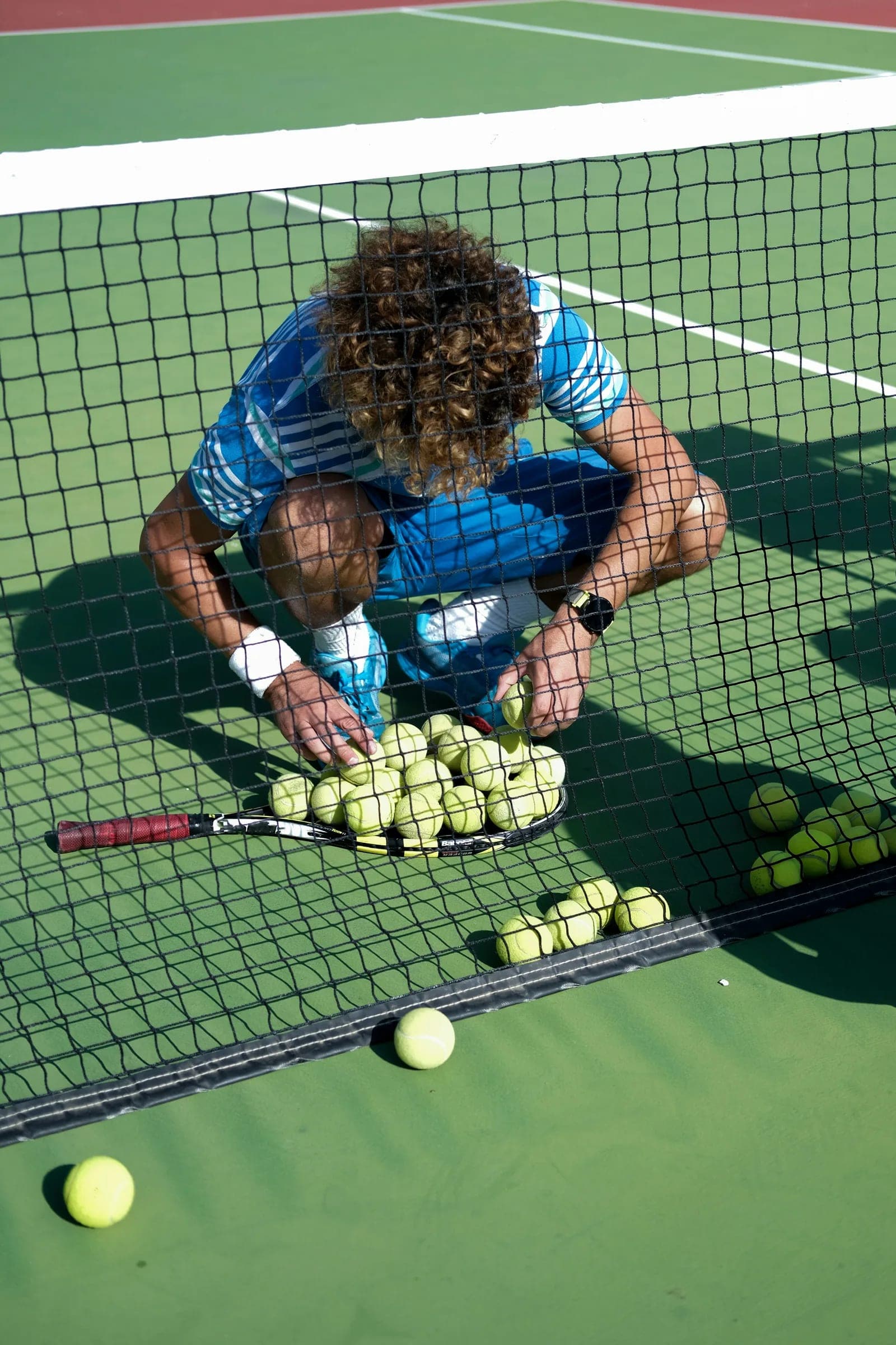 Entrenamiento de tenis en pista